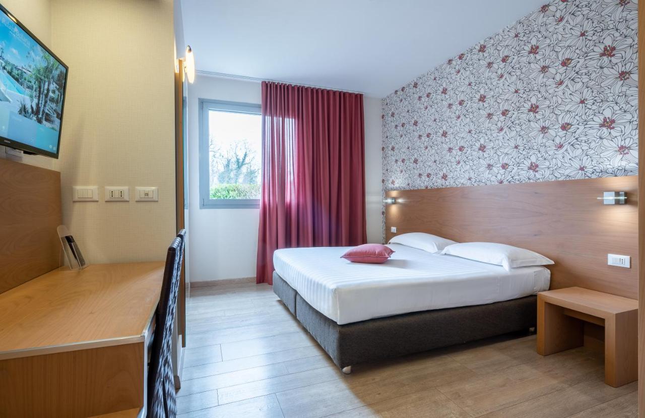 Relais Bellaria Hotel & Congressi San Lazzaro di Savena Exterior foto